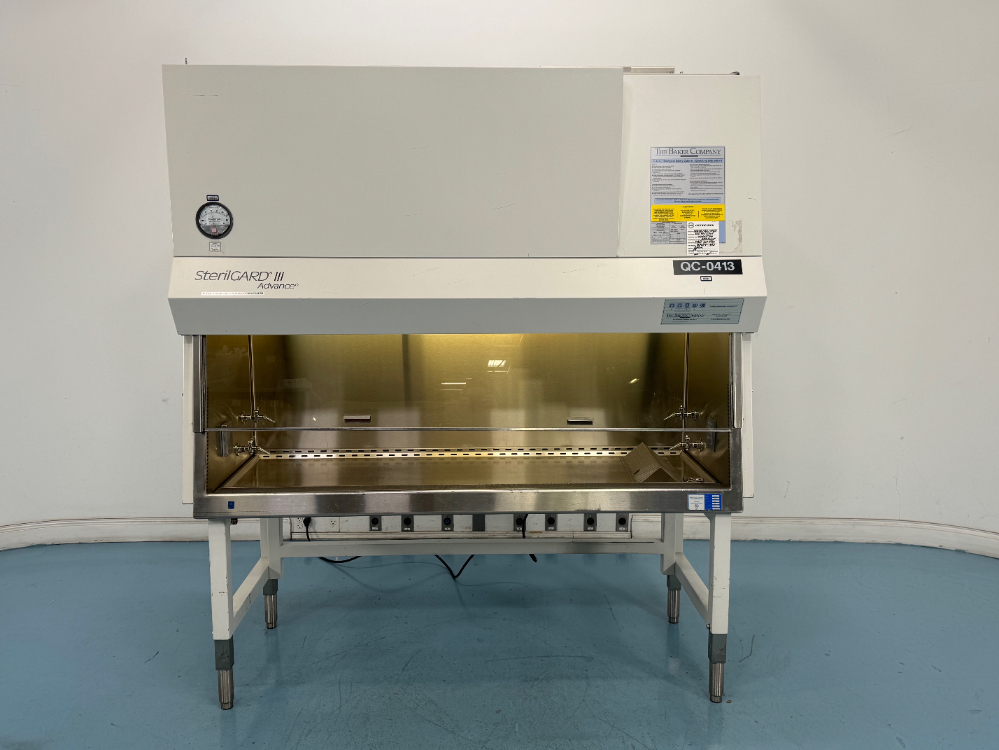 Image of The Baker Company SterilGARD III Advance 6' BioSafety Cabinet